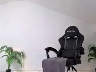 Megan-ros  live sex cam