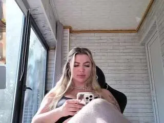 Megan-ros  live sex cam