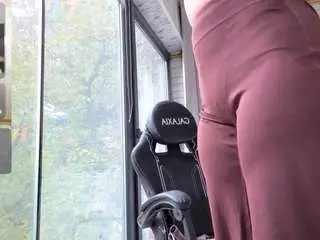 Megan-ros  live sex cam