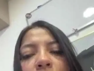 Valeryduglass  live sex cam