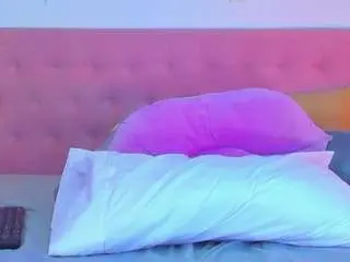 Amy-evaans  live sex cam
