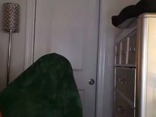 Butterflybooty  live sex cam