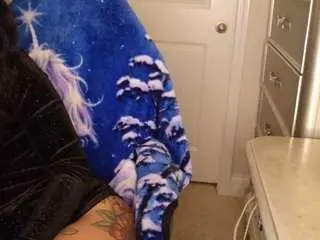Butterflybooty  live sex cam