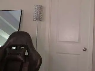 Butterflybooty  live sex cam