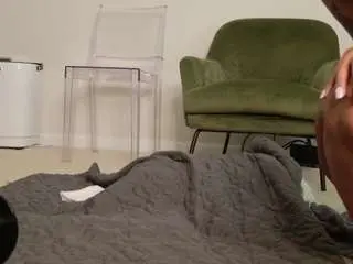 Butterflybooty  live sex cam