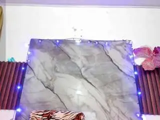 Hannaa32  live sex cam