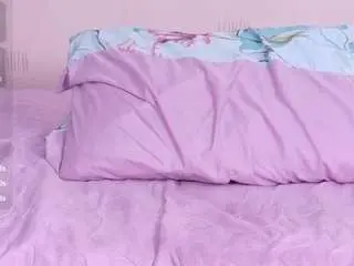 Petitelittleebonyy  live sex cam