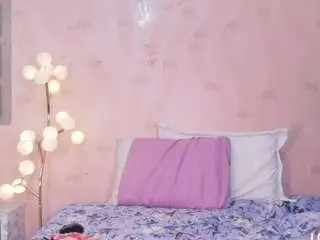 Petitelittleebonyy  live sex cam