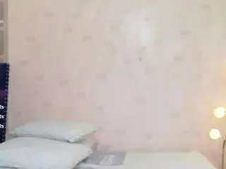 Petitelittleebonyy  live sex cam