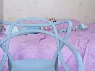 Petitelittleebonyy  live sex cam