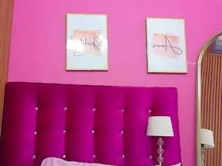 Petitelittleebonyy  live sex cam