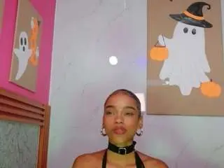 Petitelittleebonyy  live sex cam