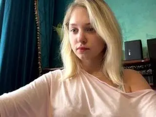 Twannasanchec  live sex cam