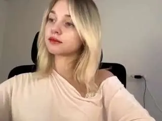 Twannasanchec  live sex cam