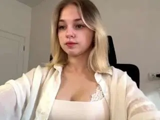 Twannasanchec  live sex cam