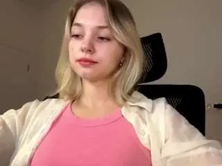 Twannasanchec  live sex cam