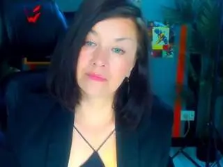 Anamills  live sex cam