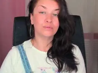 Anamills  live sex cam