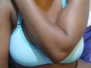 Just-lela  live sex cam