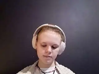 Carmeliabanchero  live sex cam