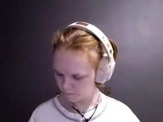 Carmeliabanchero  live sex cam