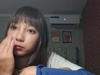 Chifallen  live sex cam