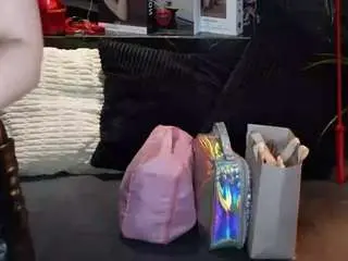 Goddessdarsy  live sex cam