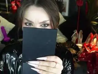 Goddessdarsy  live sex cam