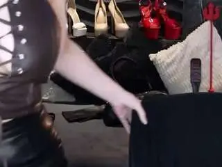 Goddessdarsy  live sex cam