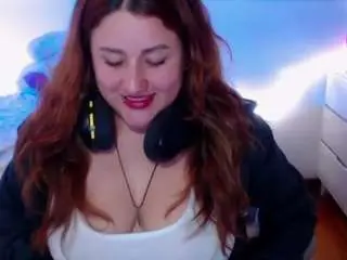 Lunapalmer01  live sex cam
