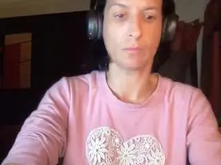 Milfalicious89  live sex cam