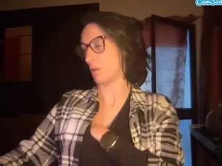 Milfalicious89  live sex cam