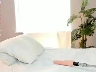 Naomisunset  live sex cam