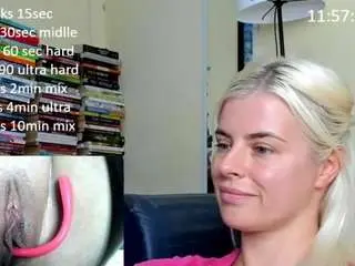Queenofthenighttt  live sex cam