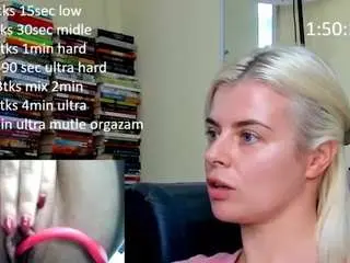 Queenofthenighttt  live sex cam