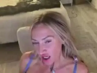 Wetlittle1andbig  live sex cam