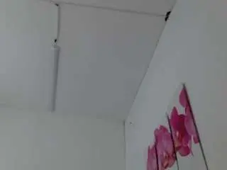 Annyreese  live sex cam