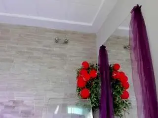 Boobzillaa  live sex cam