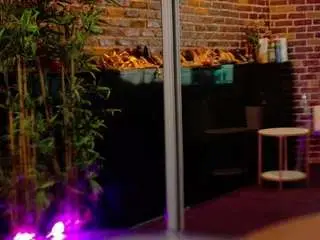 Boobzillaa  live sex cam