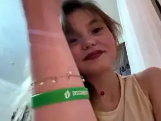 Clairhovick  live sex cam
