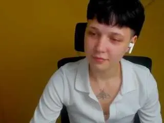 Dinamimi  live sex cam