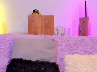 Lilith2  live sex cam
