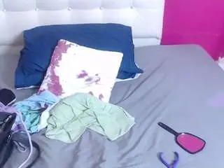 Secrett-desiree  live sex cam