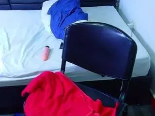 Secrett-desiree  live sex cam