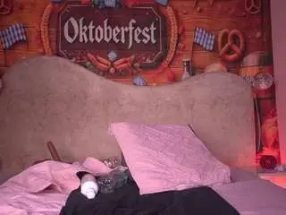 Zoe-12  live sex cam