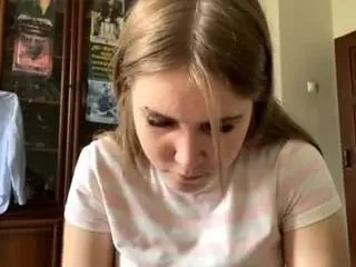Farrahyeatts  live sex cam