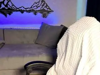 Ladysunrise12  live sex cam
