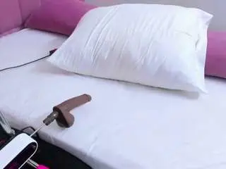 Megansaaenz  live sex cam