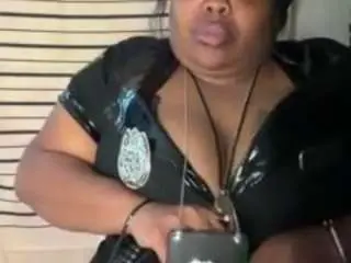 Urfavexwife  live sex cam