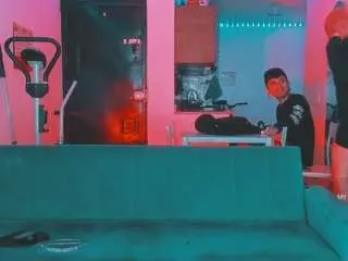 Ada-volkovss1  live sex cam